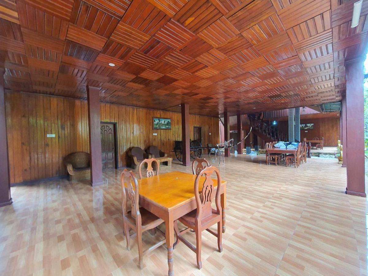 Sam Moon'S Hotel Angkor Wooden House Siem Reap Exterior photo
